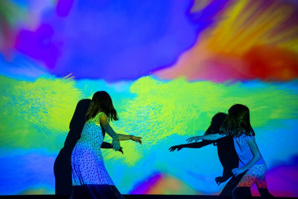 Moving Art