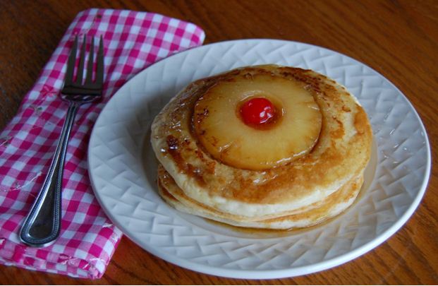  Pancakes with pineapple upside down