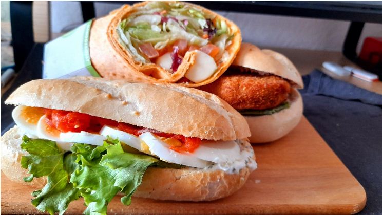 Sandwich Meal Dinner Burger
