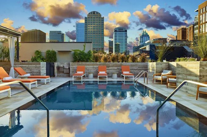 Canopy’s Rooftop Pool