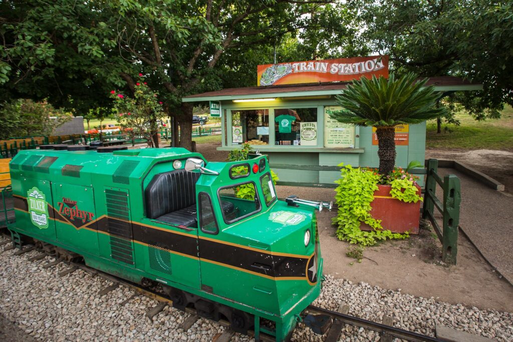 Zilker Zephyr Mini Train