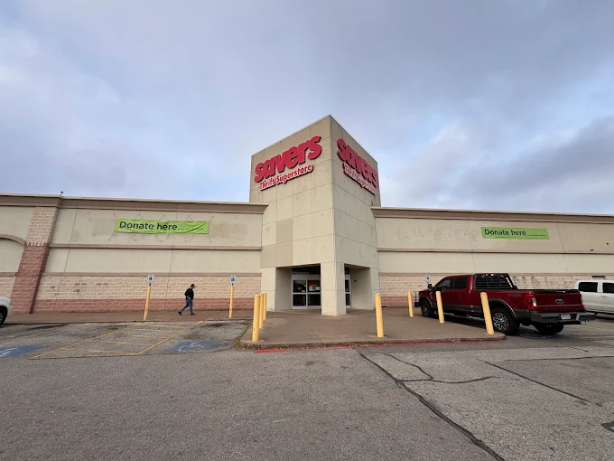 Savers Thrift Store, Texas 